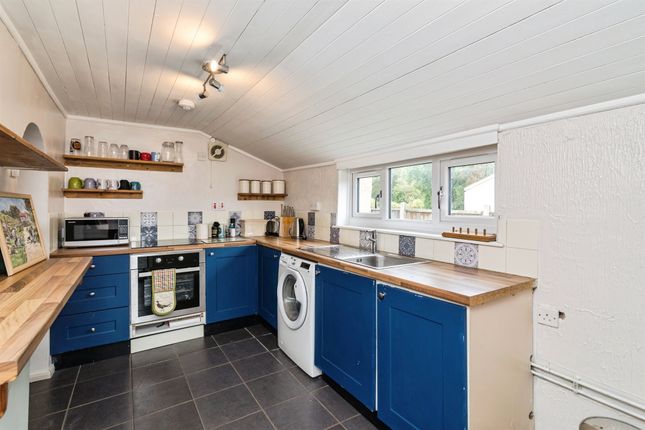 76, Yarmouth Road, Bungay photo 4
