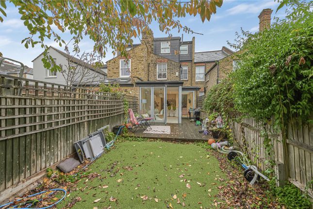 141, Hydethorpe Road, London photo 4