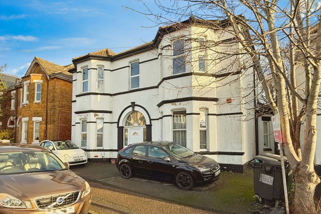 1-bed flat on Flat 8, 60 Drummond Road, Bournemouth, £65,000