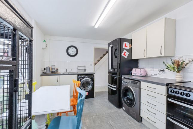 13, Shenton Road, Leicester photo 4