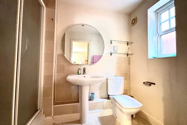 Bed 2 En-Suite
