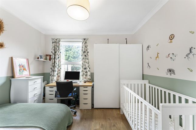 Maisonette for sale in Newport Road, Leyton, London