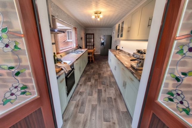 95, Thearne Lane, Beverley photo 4