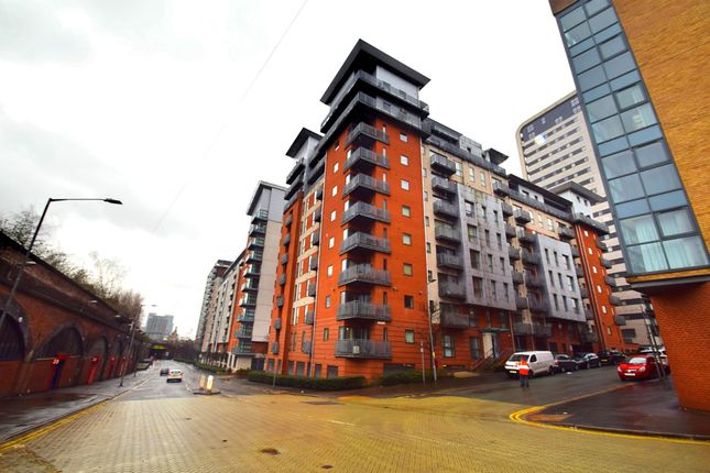 Flat to rent in Melia House, Lord Street, Manchester