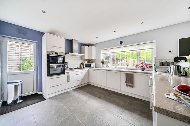 Treevers, Hulfords Lane, Hook photo 4