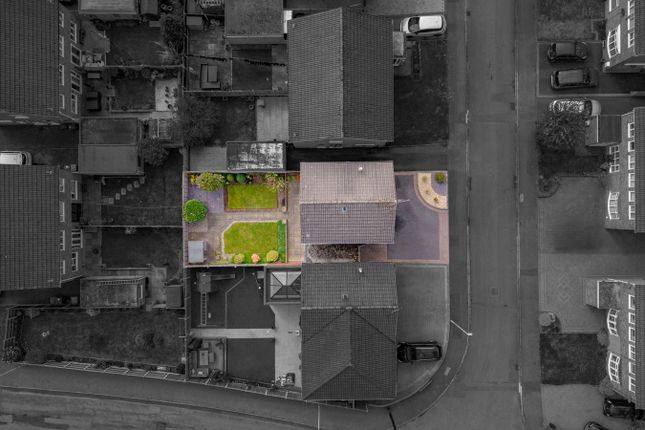 3, Gladstone Grove, Kingswinford photo 2