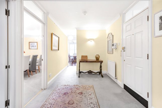 Flat 3, Hambledon Court 19B,, Crescent East, Hadley Wood photo 4