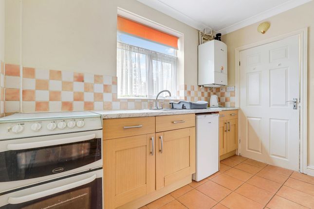 9 The Greenway, Nottingham photo 4