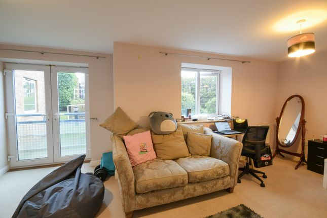 66, Knightsbridge Court, Newcastle upon Tyne photo 3
