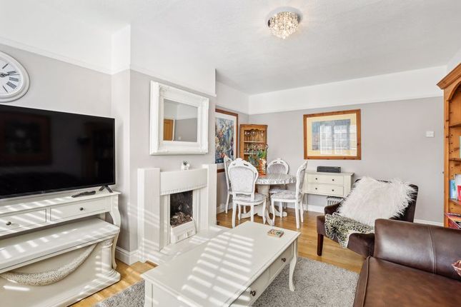 Flat for sale in Angel Road, Thames Ditton