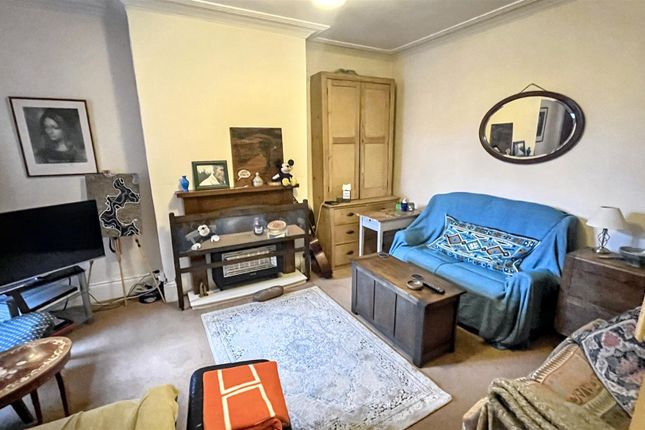 64, Sandhurst Road, Birmingham photo 4