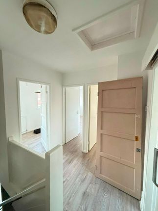 89 York Road East, Middleton, MANCHESTER photo 4