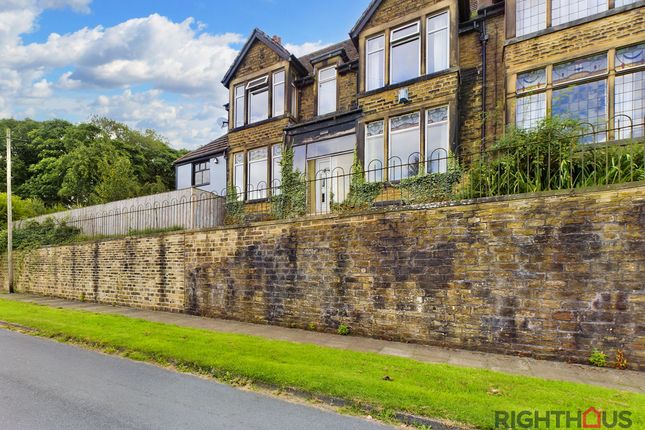 Thumbnail End terrace house for sale in Hollingwood Mount, Bradford