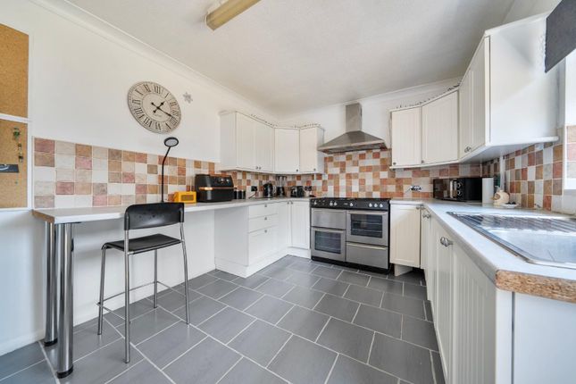 43, Beaufort Road, Havant photo 4