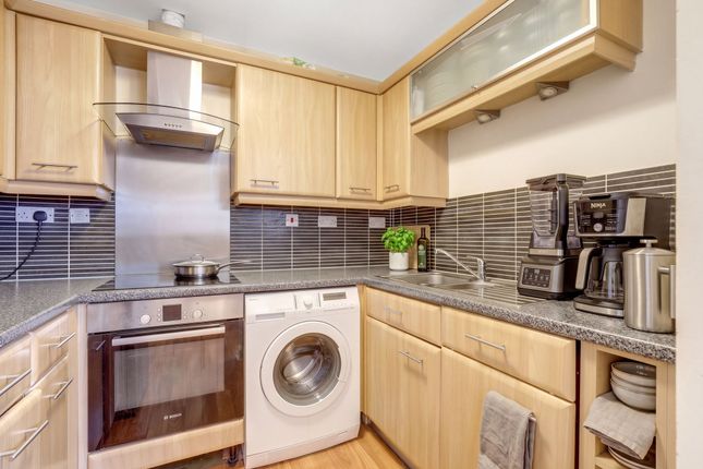 6 Appleton Gardens, Nottingham photo 2