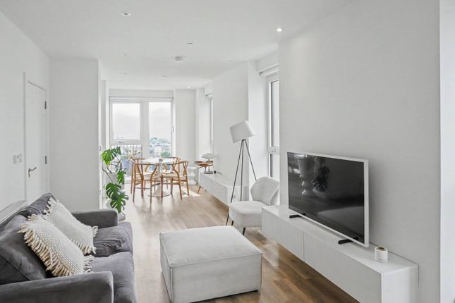 Studio flat on N/A, Acer Apartments, London, £127,500