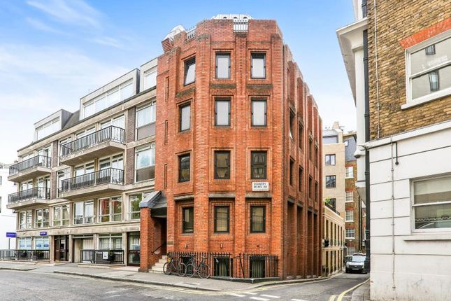 Flat to rent in Deanery Street, Mayfair, London