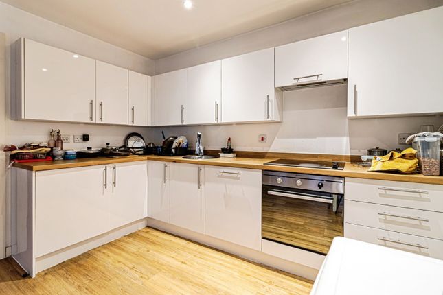 Flat 112, Eastbank Tower, 277, Great Ancoats Street, Manchester photo 3