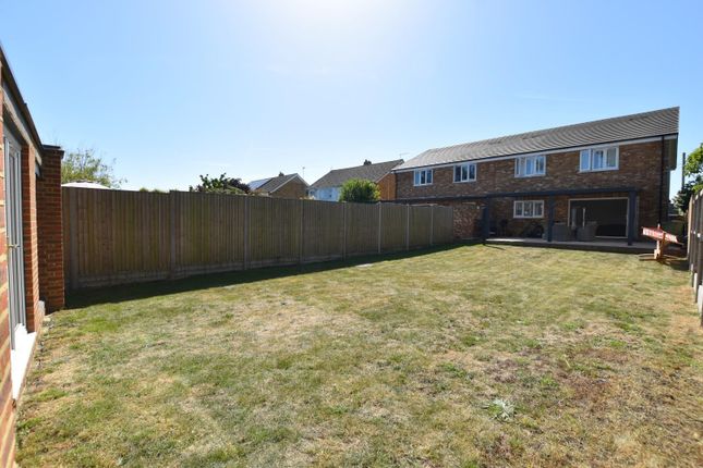 91, Manor Road, Romney Marsh photo 3