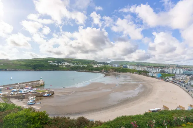 Flat 6, Beachmount Highcliffe, Port Erin photo 2