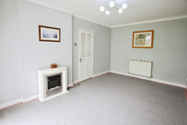 62, St. Annes Gardens, Hengoed photo 2
