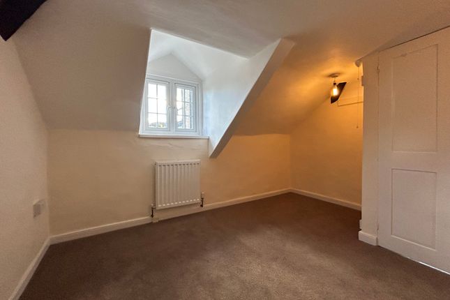 Flat to rent in Pauntley, Cotmaton Road, Sidmouth