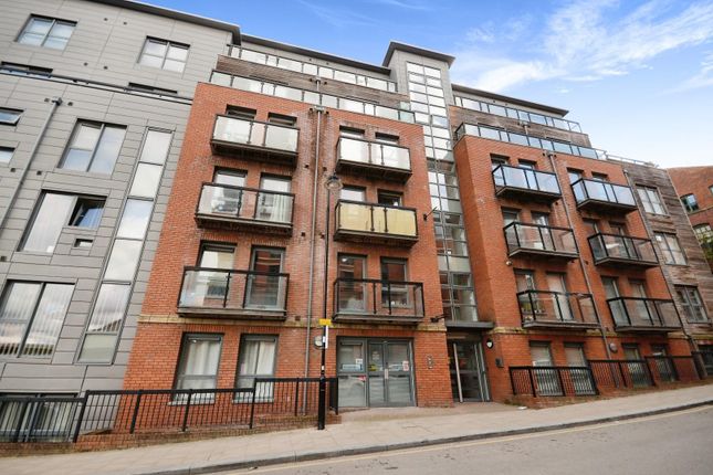 Flat for sale in Q4 Apartments, Upper Allen Street