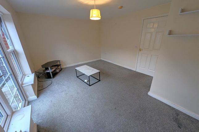 54, Farnborough Close, Corby photo 3