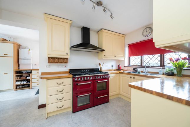 3, Billingshurst Road, Horsham photo 4