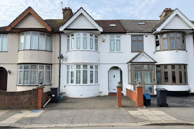 4-bed house on 60, Meadway, Ilford, £550,000