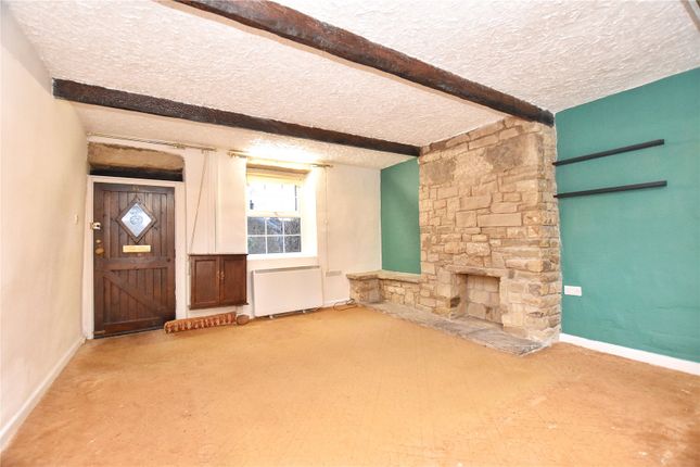 2-bed house on 13, Lees Row, Glossop, £240,000