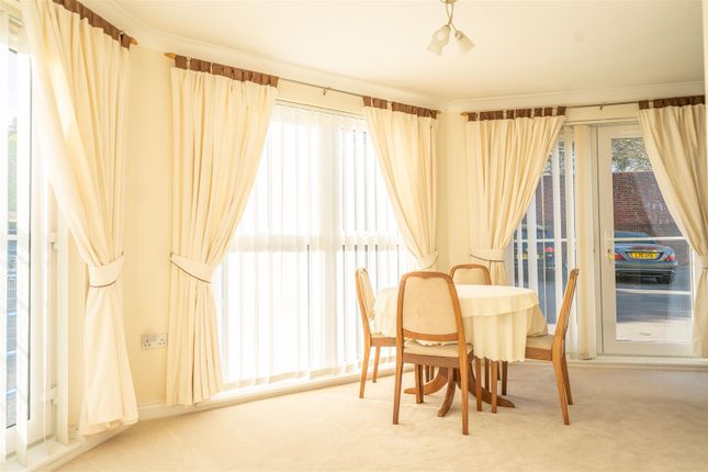Flat 2, 78, Rylands Lane, Weymouth photo 3