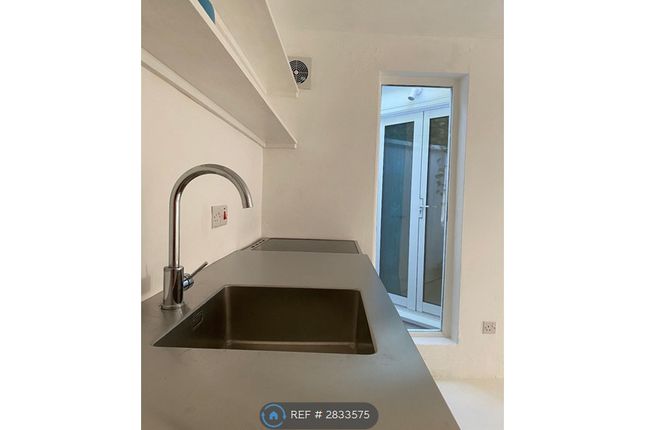 The Lodge, Holly Terrace Highgate West Hill, Highgate photo 5