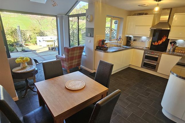 70, Burleigh Court, Tuxford photo 4