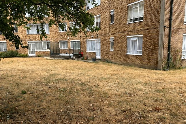 5 Bramerton 213-215, Willesden Lane, London photo 3