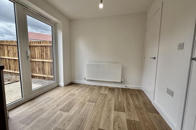21, Thistley Drive, Gateshead photo 4
