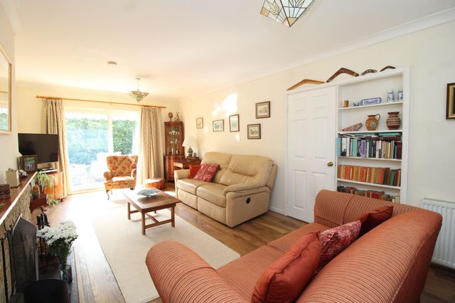 194 Penwill Way, Paignton photo 3