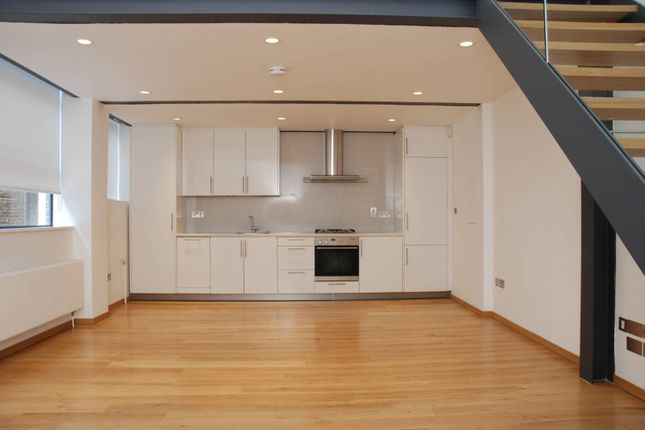 Studio to rent in Tilney Court, City, London