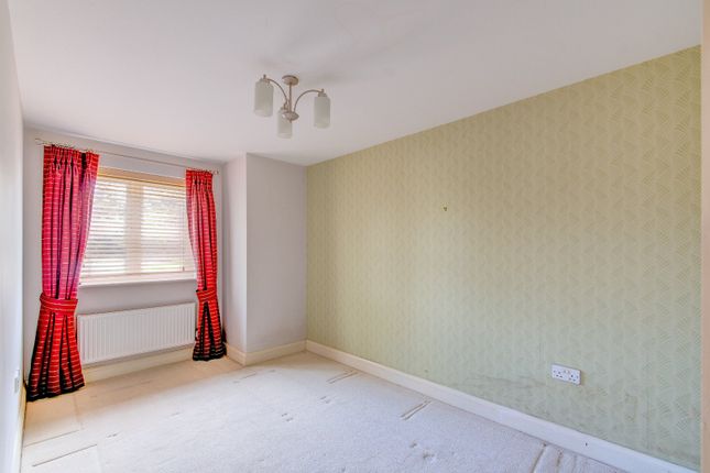 Flat for sale in Shottery Close, Ipsley, Redditch, Worcestershire