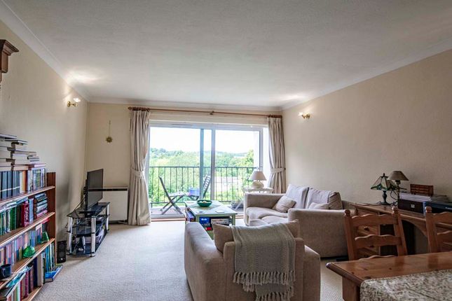 20 Cariad Court, Goring on Thames photo 2
