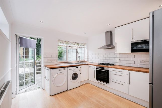 104, Forest Road, Loughton photo 3