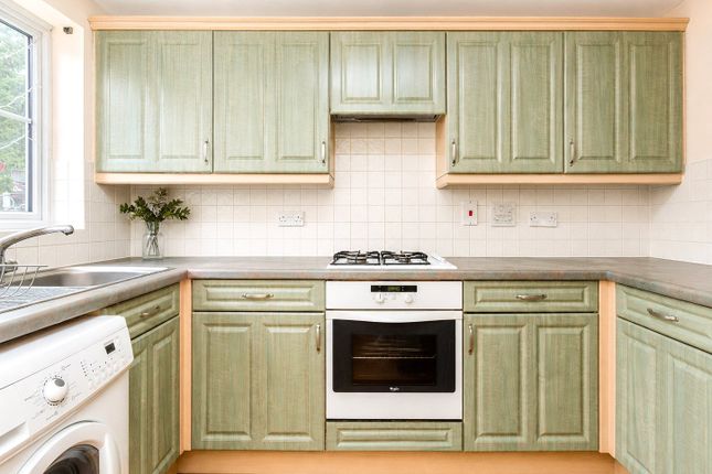 12, Hollerith Rise, Bracknell photo 2
