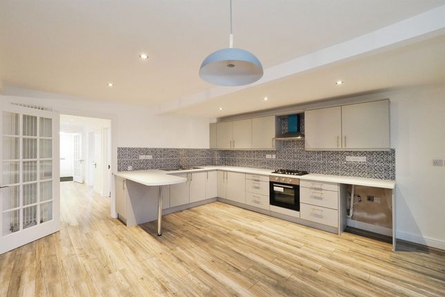 19, Hamblin Crescent, Derby photo 2