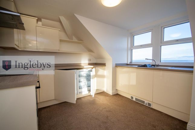 7 The Royal, Esplande  Apartments, Esplanade, Redcar photo 5