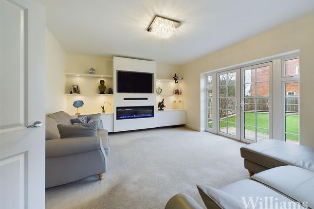 15 Arch Grove, Aylesbury photo 3