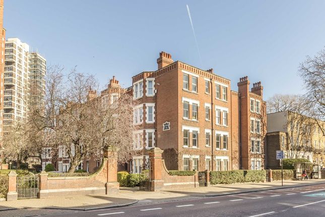 Thumbnail Flat to rent in Camberwell New Road, London