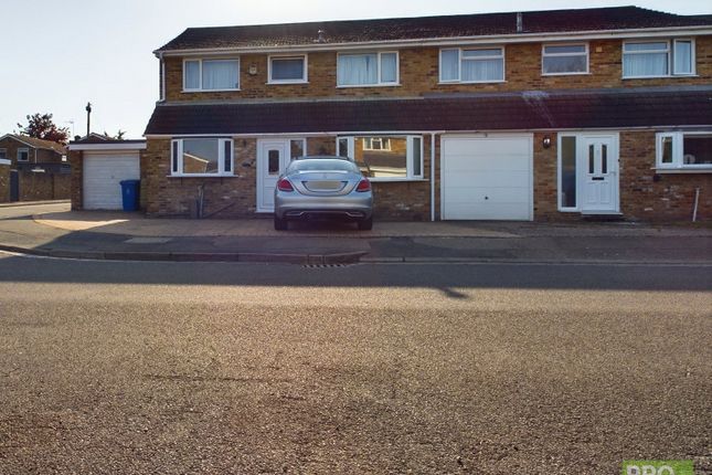 Thumbnail Semi-detached house to rent in Farmers Close, Maidenhead, Berkshire