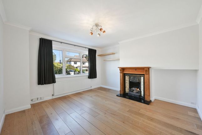 2 Verona Drive, Surbiton photo 2