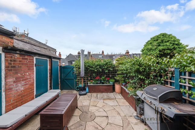 3, Midland Terrace, London photo 4