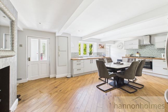 Cam05283G0-Pr0050-Still027